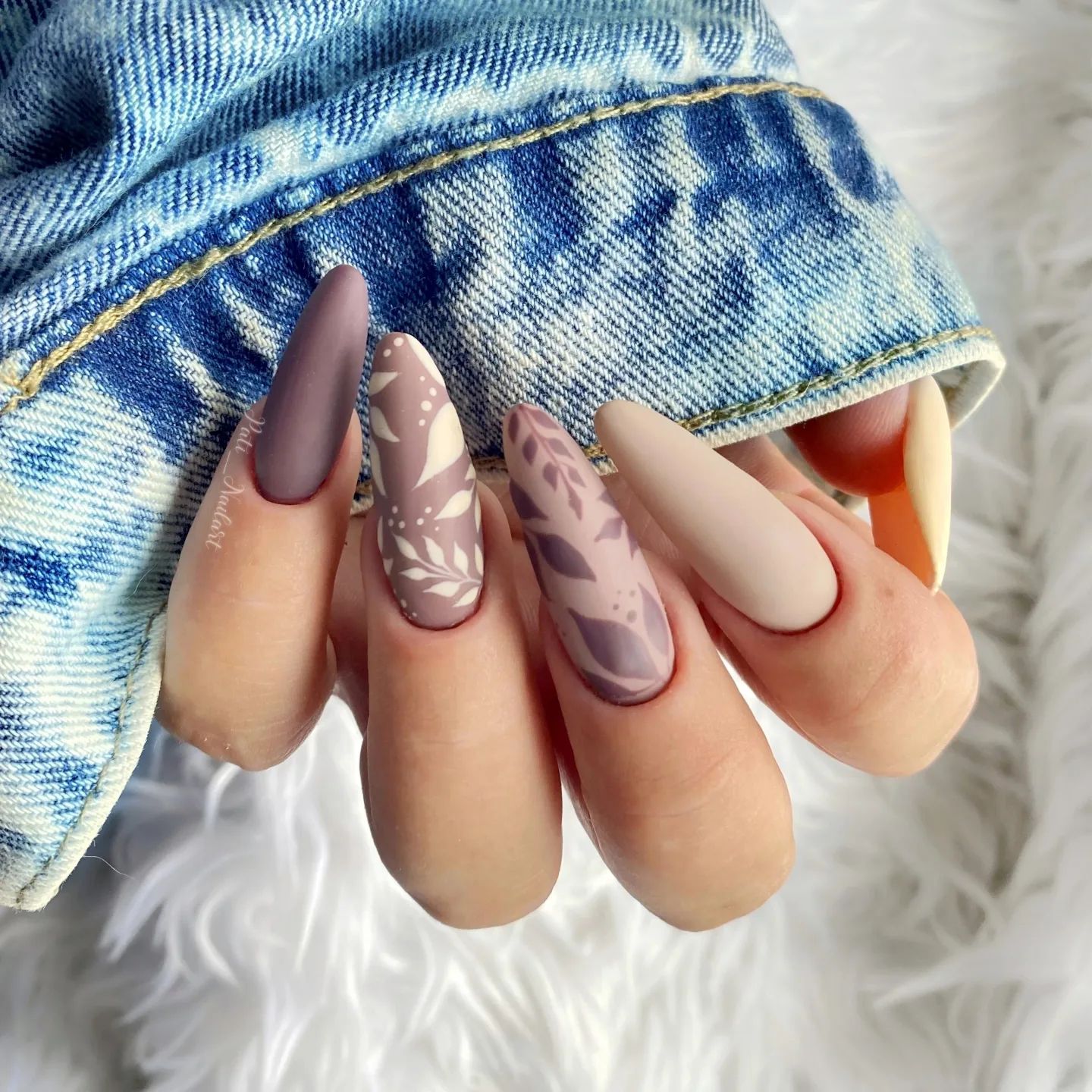 feminine Nail Designs