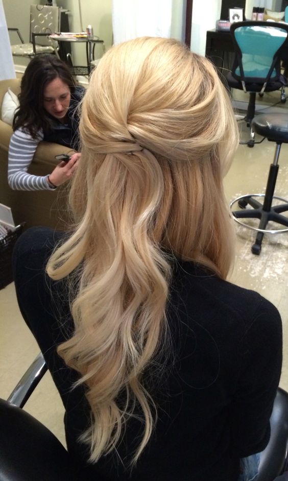 Easy Half-Up, Half-Down Hairstyles for long hair Easy Half-Up, Half-Down Hairstyles for long hair