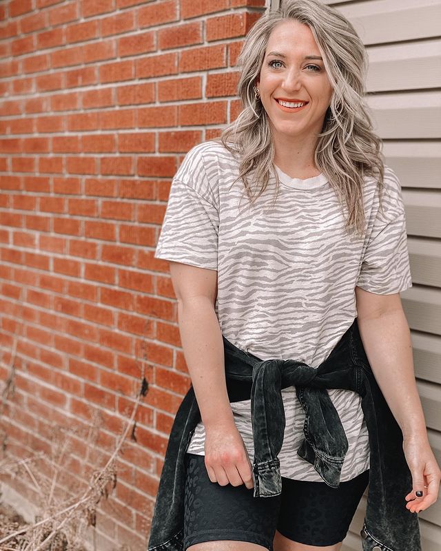 How to Style Biker Shorts - what to wear with Biker Shorts How to Style Biker Shorts - what to wear with Biker Shorts