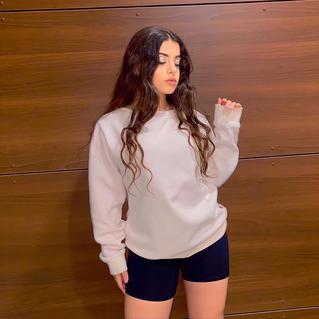 How to Style Biker Shorts - what to wear with Biker Shorts How to Style Biker Shorts - what to wear with Biker Shorts