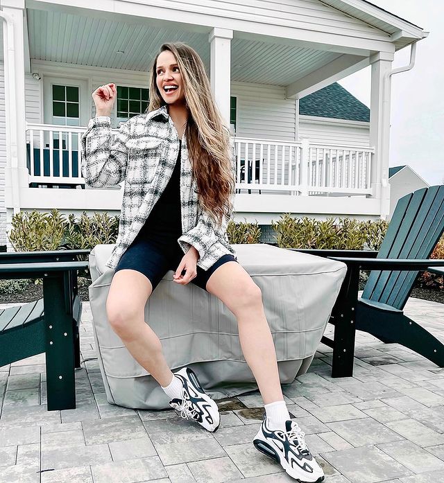 How to Style Biker Shorts - what to wear with Biker Shorts How to Style Biker Shorts - what to wear with Biker Shorts
