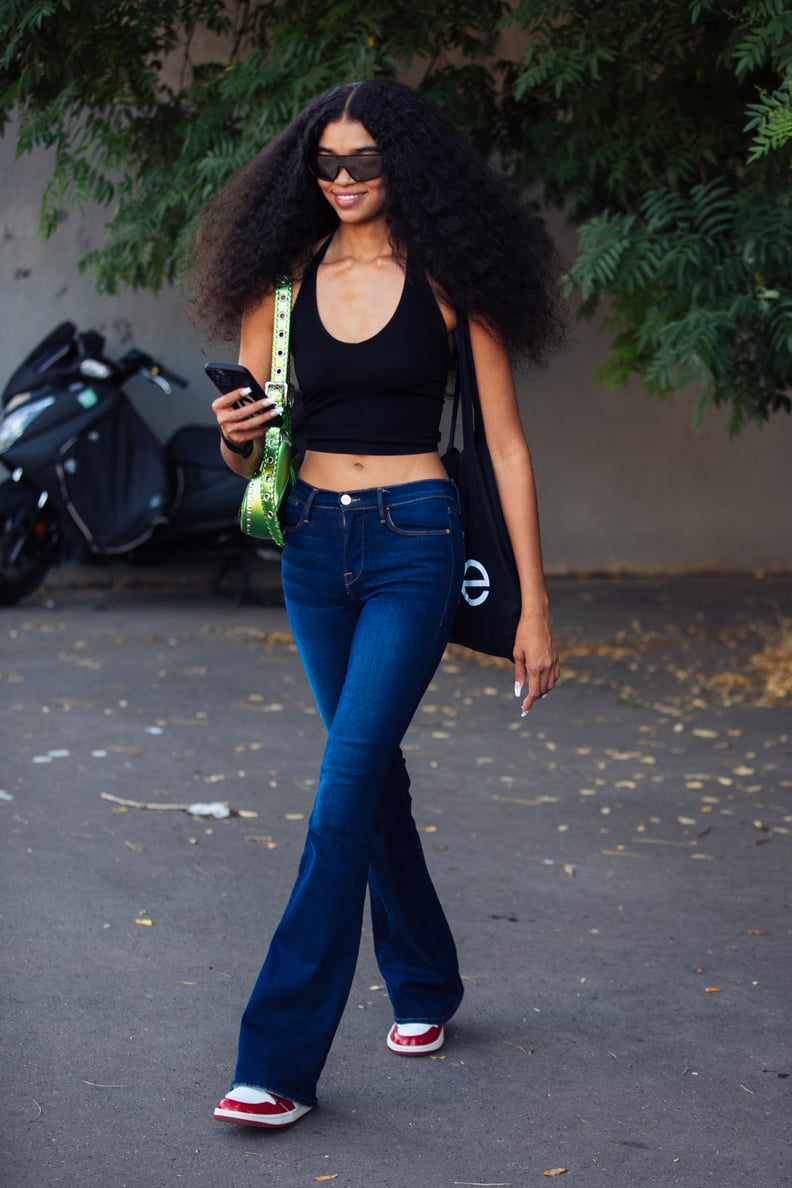 How to Wear High-Top Converse Sneakers with Perfect Style How to Wear High-Top Converse Sneakers with Perfect Style