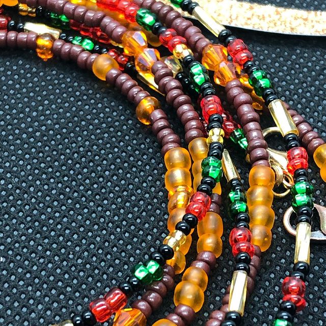 How to Wear Waist Beads for Fashion, Seduction & Fun! How to Wear Waist Beads for Fashion, Seduction & Fun!