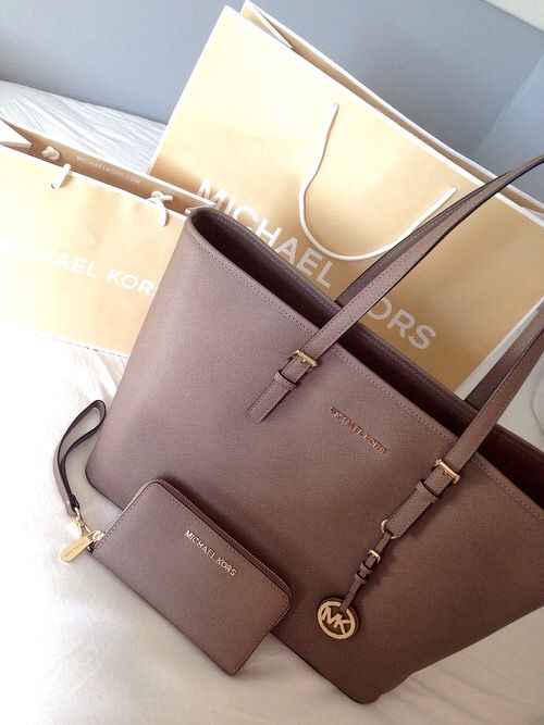 Stunning Statement Handbags Stunning Statement Handbags