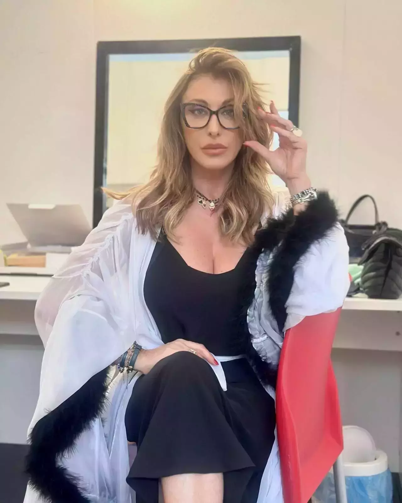 Sabrina Salerno 06-17-2024 Timeless Elegance: Sabrina Salerno's Chic Style Hairstyle for Women Over 50